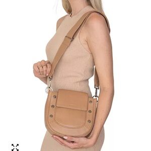 Hammitt
Kayce Saddle Small Leather Crossbody